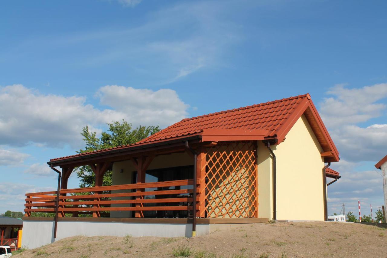 Domki W Porcie Zielony Gaj Mikołajki Exterior foto